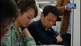 Behinds the scenes in Tokyo newsroom