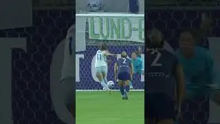 Spot on from Sofia Huerta 🎯  #nwsl