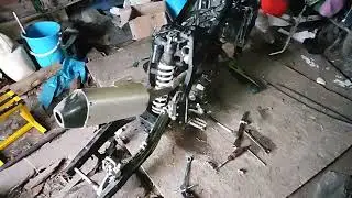Regulmoto zr 250 PE.Разбираем и смотрим, после сезона эксплуатации.