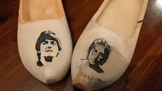 GRAVURE sur SABOT: JOHN et PAUL