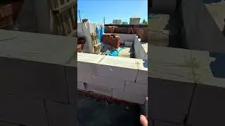 Перевязка основных стен из газобетона. Bandaging the main walls made of aerated concrete.