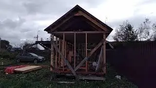 Строим курятник на новом участке.