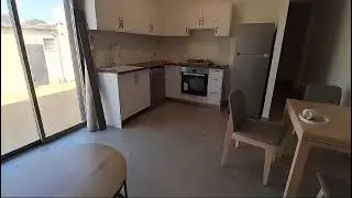 גוני מציג את הבית החדש בחצרים