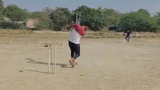 The challenge of 1 over 10 runs was to hit a six on the last ball 🙌🏻