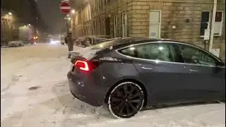 Tesla in Danger conditions downtown Glasgow #snow #tesla