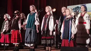 Фольклорный ансамбль РАдоница,фрагмент обряда 