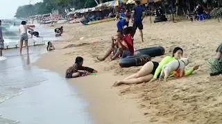 Пляж Джомтьен в Паттайе Jomtien beach