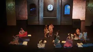 Annie El musical en Ingles. Video 1 de 10.   Maybe y Hard-Knock life.