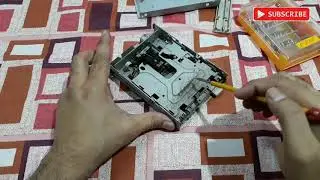 Whats Inside A Floppy Disk Drive // Classic Floppy Disk Drive // The technoboy