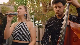 en el patio: Laia - Camino