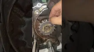 Front sprocket play
