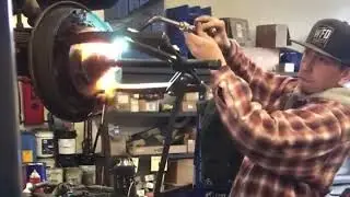 Jeep Model 20 Two Piece Axle Removal