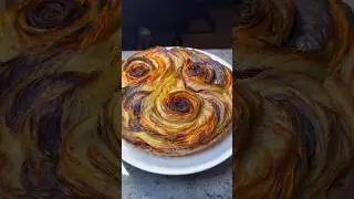 Beef Cheek and Potato Pie - The Van Gogh of Pies 💜🧡💛🥧