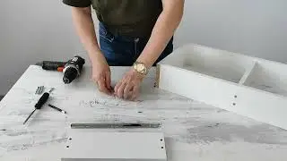 Видеоинструкция по сборке подвесной тумбы Фаворит.