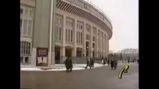 Лужники. Вещевая ярмарка. 1991 г.