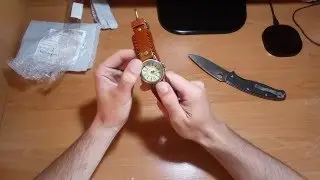 Женские винтажные часы.