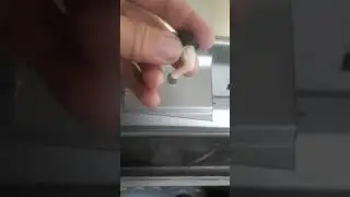 How to Remove the Tailgate Washer Nozzle on a Renault Sandero Stepway 2