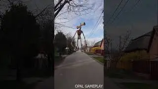 Siren Head on The Street 2