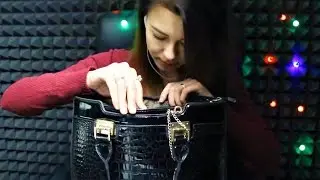 ACFID - What's in my purse 👜💄 whisper + triggers 💕