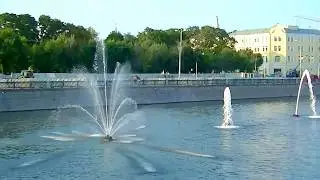 Лужков-мост, Водоотводный канал