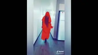 Somali queen 👑 is back. Curvy body. Somali entertainer. Please SHARE, SUBSCRIBE & LIKE