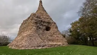 Pyramida Couhard - Autun