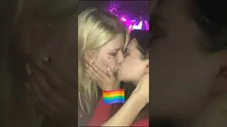 Девушки целуются на концерте Кис-кис Питер | stories 