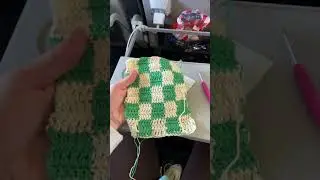 Crocheting a bag on a flight