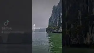HALONG BAY TOUR with GET YOUR GUIDE