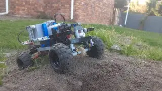 Mini Lego RC crawler chassis