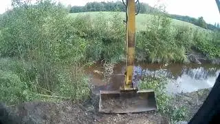 Бобры восстановили плотину