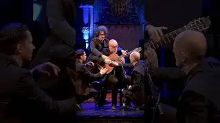 TOQUE DE GUITARRA A OCHO MANOS