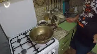 ЗАЯЦ РУСАК ПО БЕЛОМУ! Приготовление зайца в сливочном соусе с грибами.