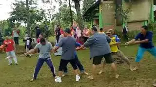 Lomba tarik tambang seru dan menghibur,acara gathering gowes KBC 16+ . Agustus 2018.