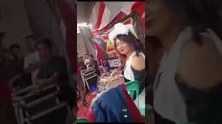 SIAP SIAP NAIk KEPANGUNG.. MISS BARBARA