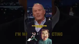 Michael Keaton’s Funny Batman Moment with a Kid at the Airport 😂 #MichaelKeaton #shorts