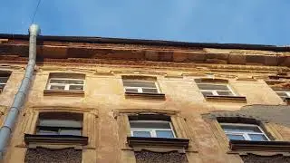 Чуть не убило! Обрушение фасада здания Санкт-Петербург, улица Херсонская