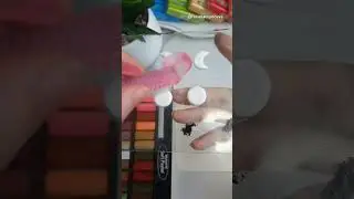 Серьги-гвоздики с луной из полимерной глины