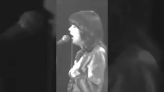Who wishes they had Linda’s vocal power & control 🤩 #LindaRonstadt #HeatWave
