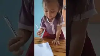 sikecil gwen lagi belajar seru banget.