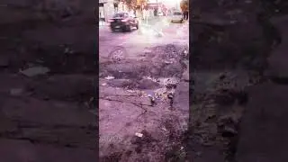 RECLAMO POR EL ESTADO DEL PAVIMENTO EN 11 Y 153