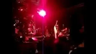 Bomba Estéreo Bailar Conmigo vivo