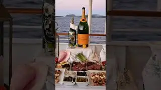 Indulge in the Finest Cuisine at Sea 🍽️🌊 #SeaDream #travel