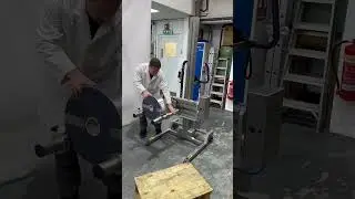 Roll Handling with Twin Spindle Attachment and Side Shift