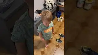 КОГДА ОЧЕНЬ ХОЧЕТСЯ ГУЛЯТЬ #особенныйпетя #дети #синдромдауна