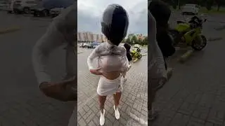 Лайфхак ,пошел дождь ,а ты на моте 😅 #мото #мотодевушка #bikergirl #motogirl #kawasaki #shorts