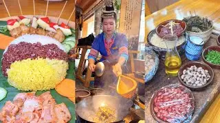 Chinese Guangxi Dong People Play Camellia