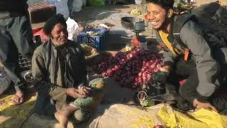 Sabji Market #biharsharif meet funny uncle in the sabji market   Potrait photoshoot #tashvirwala