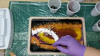 Первая заливка эпоксидной смолы подарок для Ирины