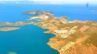 Чем развлечь малыша в самолете? 💙